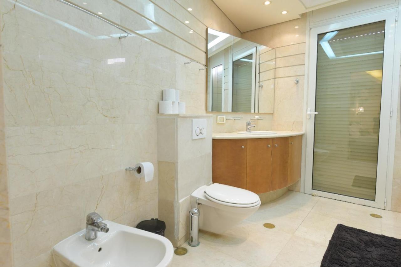 Apartment Luxury Royal Family With Pool
